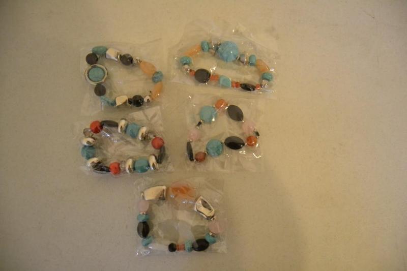 5 Turquoise Fashion Bracelets