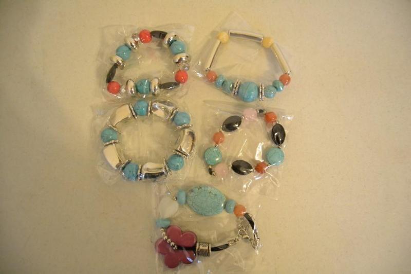 5 Turquoise Fashion Bracelets