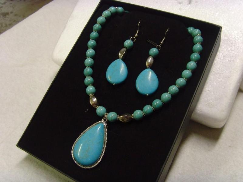 Necklace and Earring Set