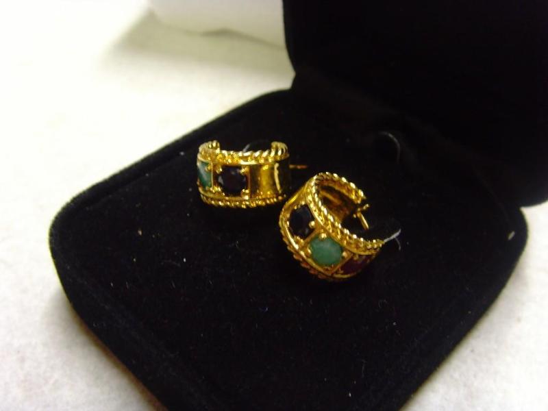 Goldtone Earring Set