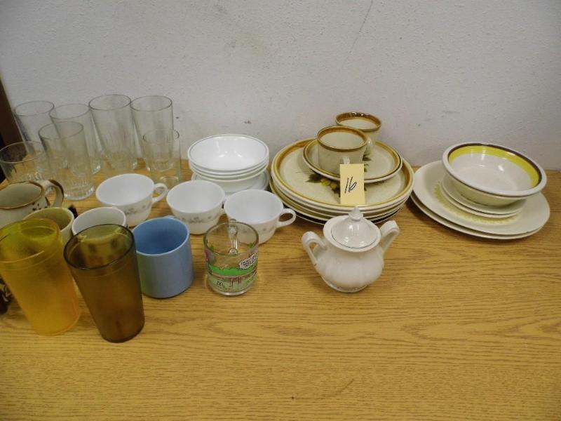 lot 16 image: Assorted Dishes