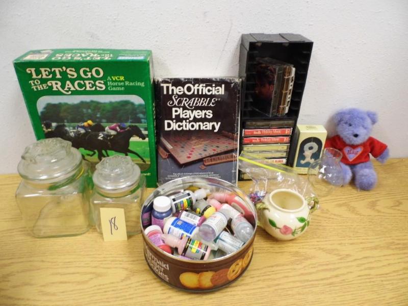 lot 18 image: Misc with Craft Paint