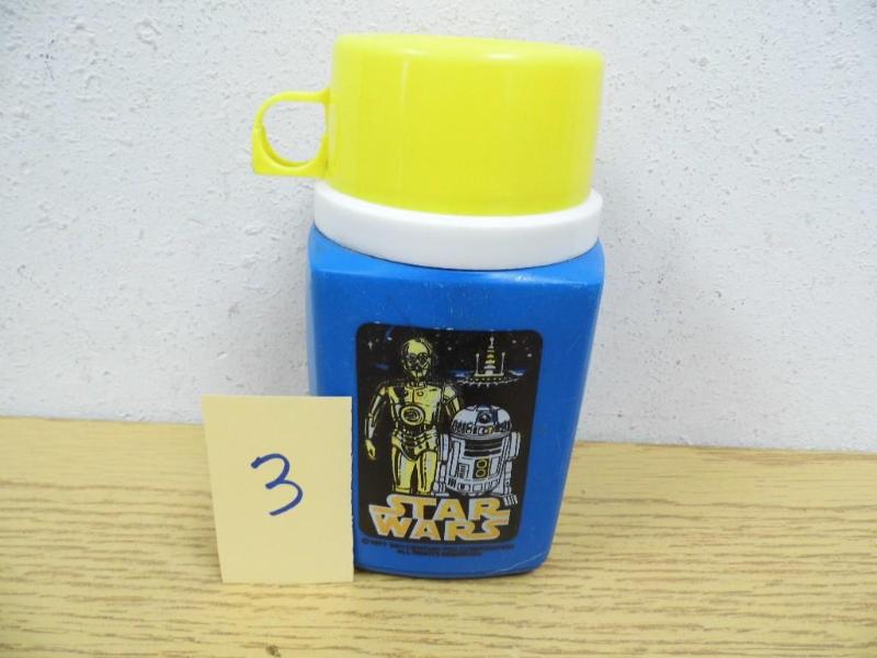 lot 3 image: 1977 Star Wars Thermos