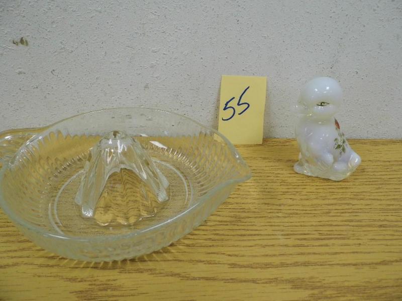 lot 55 image: Glass Juicer & Glass Duck