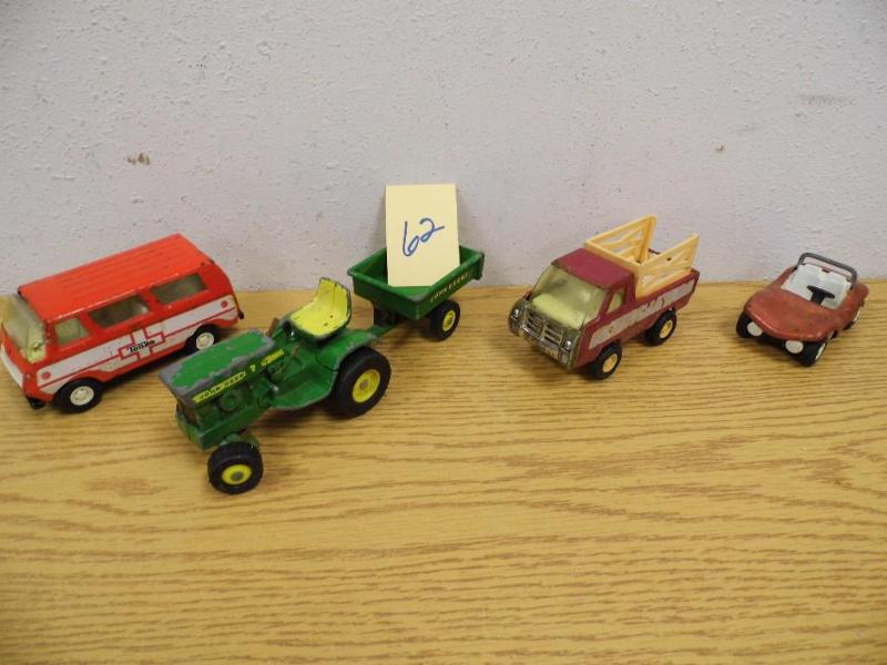 lot 62 image: Tonka, John Deere, Buddy L Toys