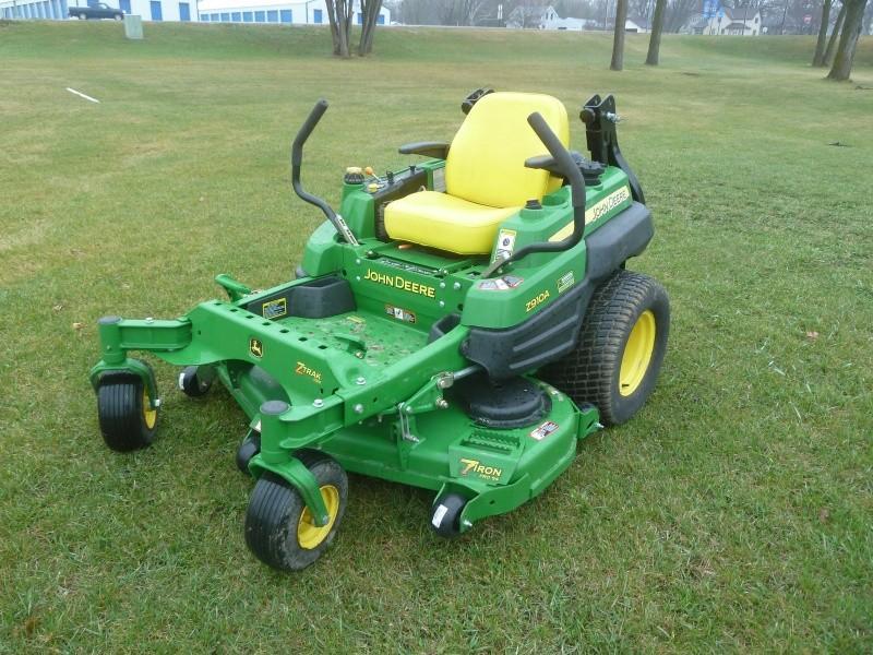 lot 3 image: 2012 John Deere 910A- ZTRAC Has 20....