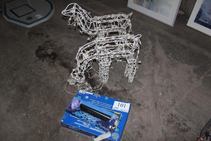 lot 101 image: Lot of (4) Items (2) Reindeer Lawn...