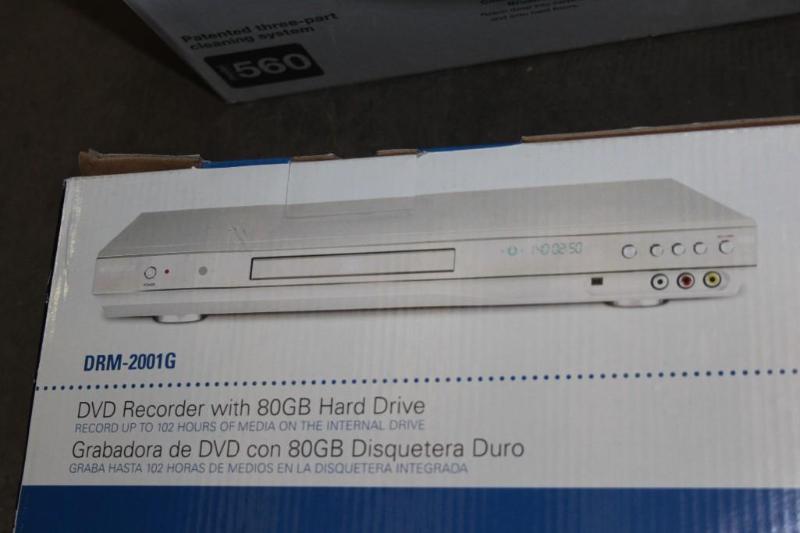 lot 121 image: Polaroid, DVD PlayerRecorder, 80 G...