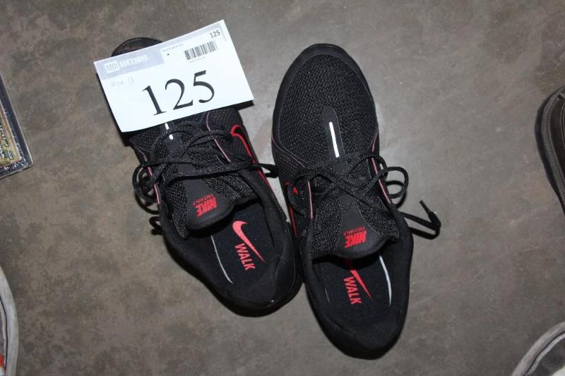 lot 125 image: Nike, Freewalk, Tennis Shoe, Size 1...