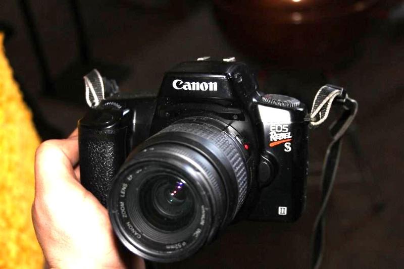 lot 146 image: Canon, EOS Rebel S, with Vivatar, A...