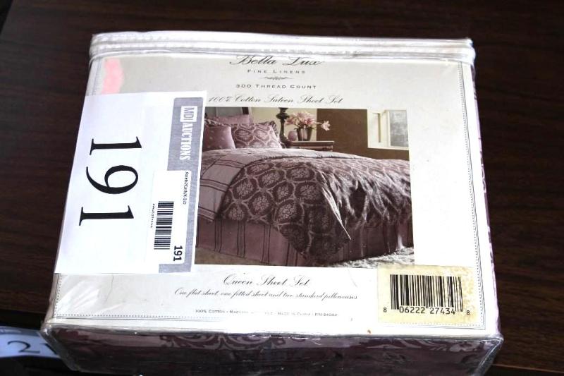 lot 191 image: Bella Lux, Fine Linens, Queen Sheet...