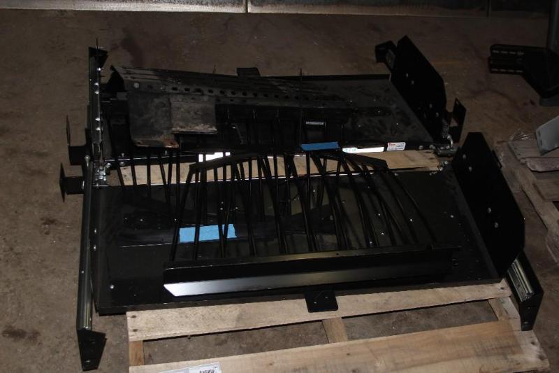 lot 219 image: Crown Vic, 2008, Parts...