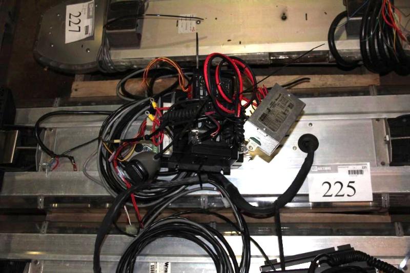 lot 225 image: LED Lightbar, with Control System...