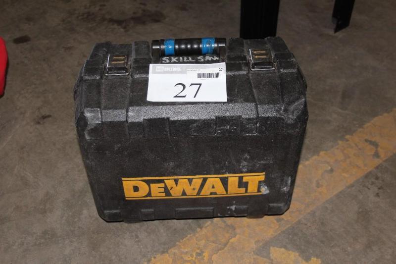lot 27 image: DeWalt, 7 14" Circular Saw, w...