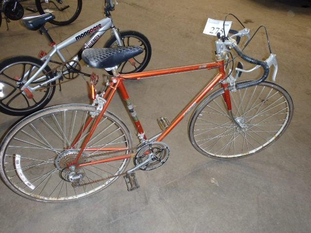 lot 275 image: Raleigh, Rampar Bicycle, Mens 10 S...