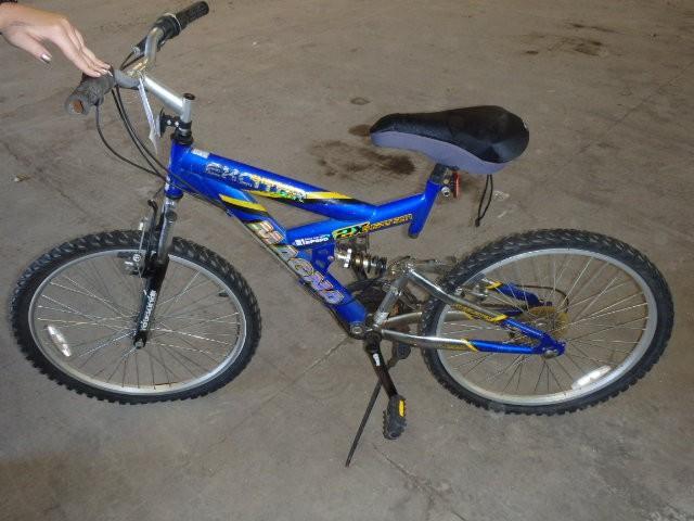 lot 313 image: Magna Bicycle, Mens 21 Speed MT Bi...