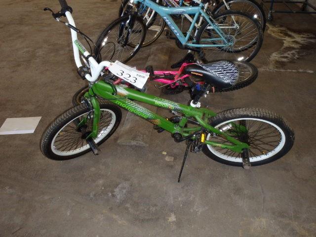 lot 323 image: Boys BMX Bicycle, Green Frame with...