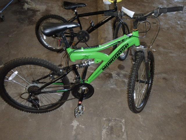 lot 331 image: Mongoose Bicycle, Mens 21 Speed MT...