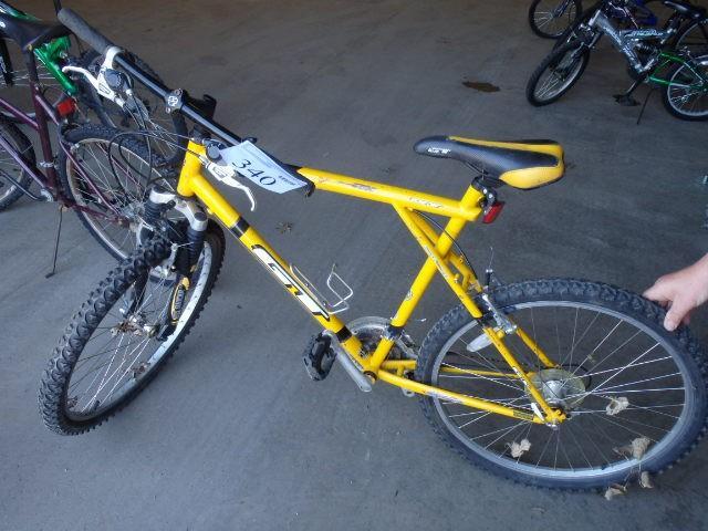lot 340 image: GT, Saddle Back Bicycle, Youth 10 S...