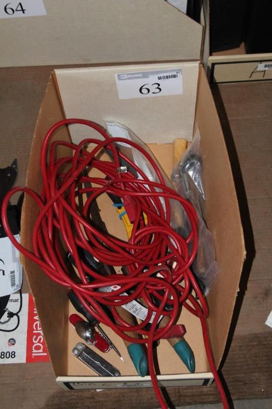 lot 63 image: Box Lot of Various Tools Extension...