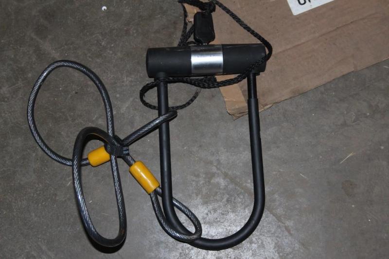 lot 67 image: Bike Lock, with key...