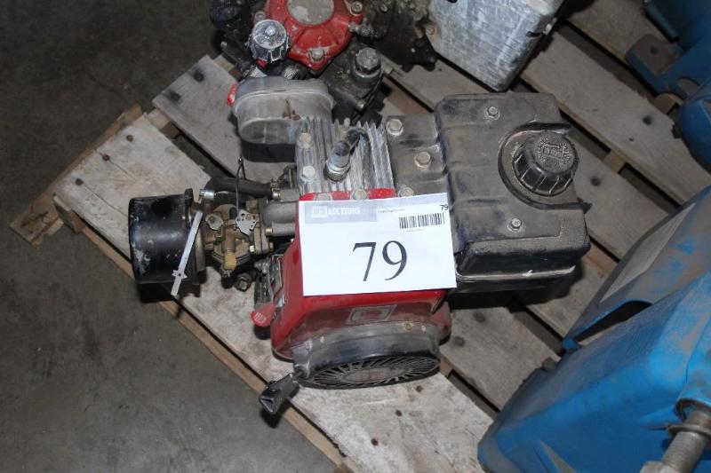lot 79 image: Tecumseh, 3 HP Engine...