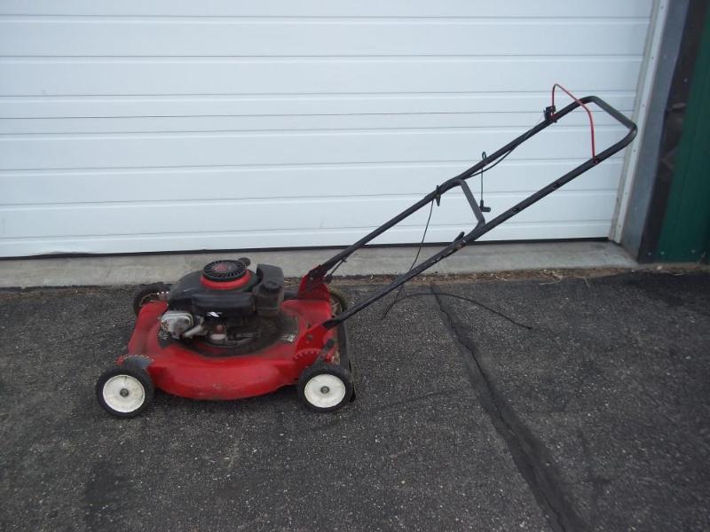Murray 22&quot Mower with 3.8 HP T...