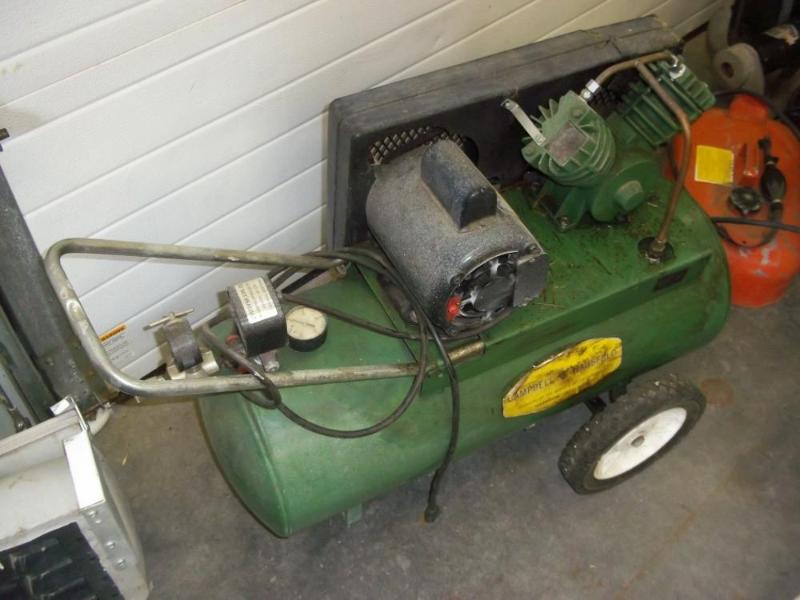 Campbell and Hausfeld Air Compresso...