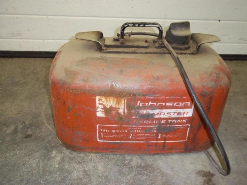 6 Gallon Metal Boat Gas tank...