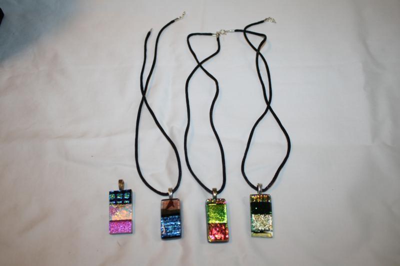 lot 103 image: 3 Jewelry necklaces...