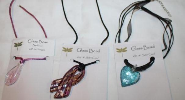 lot 110 image: 3 Jewelry necklaces...