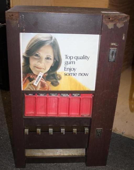 lot 12 image: Vintage coin operated vending machi...