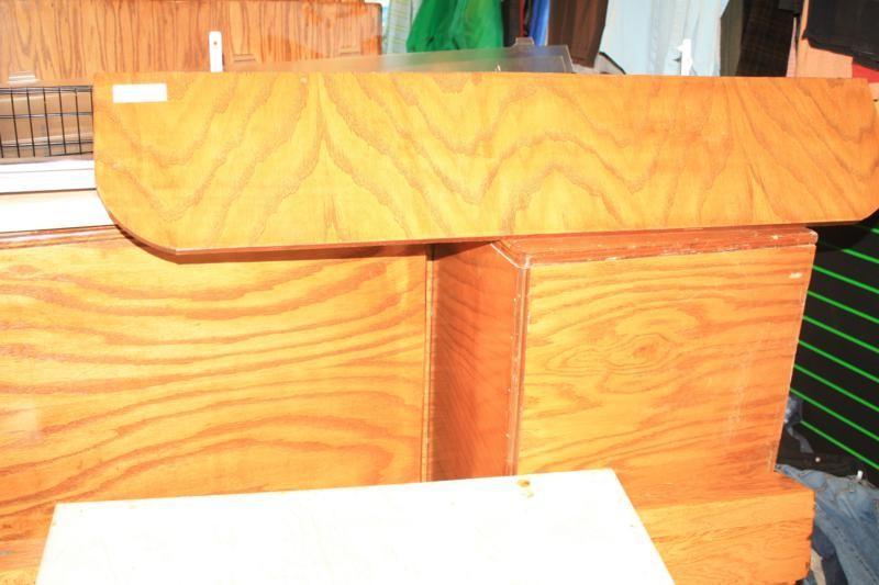 lot 123 image: Commercial cutting board, oak shelv...