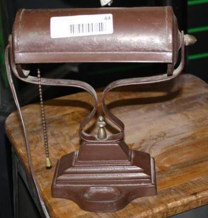 lot 44 image: Antique desk lamp 9 x 9 , it works...