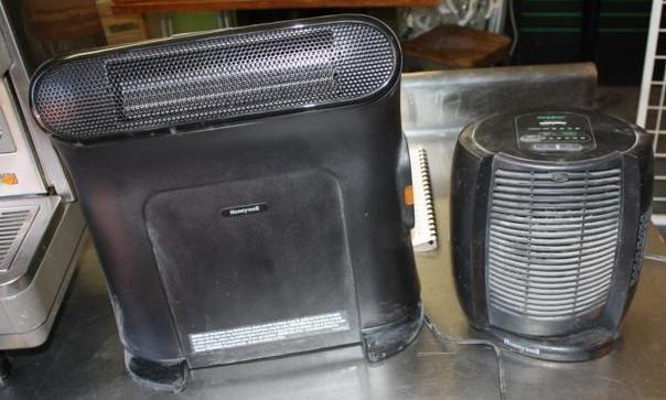 lot 48 image: 2 Honeywell electric heaters HZ86GT...