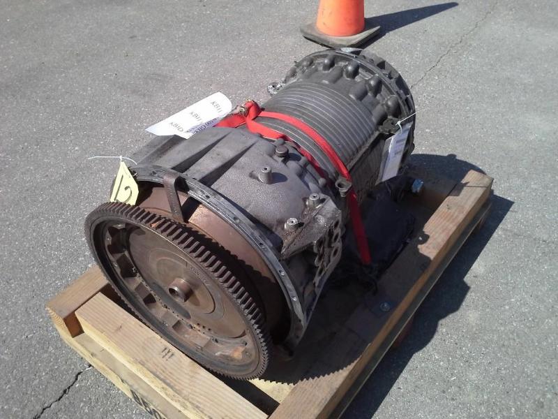 lot 12 image: TRANSMISSION B500 GILLIG