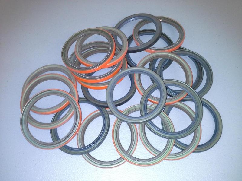 lot 125 image: (QTY 20) SEAL TRANSMISSION CONVERTER HOUSING B500 29505859