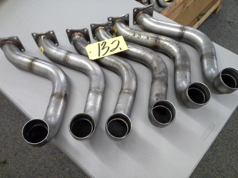 lot 132 image: (QTY 6) PIPE TRANS. OIL COOLER (OUTLET) GILLIG 55-19372-002