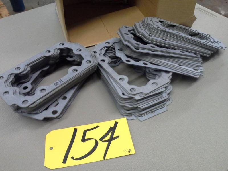 lot 154 image: (QTY 100) GASKET TRANSMISSION PTO  B400 GILLIG LOW FLOOR  23048037