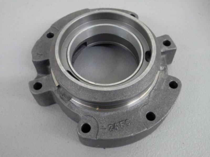 lot 169 image: HOUSING TRANSMISSION OIL PUMP B500 29511443