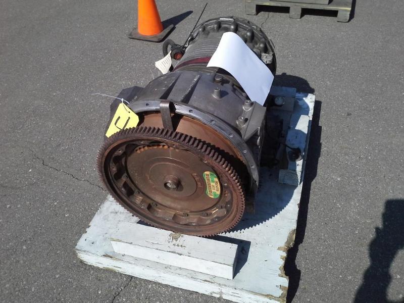 lot 4 image: TRANSMISSION B500 GILLIG