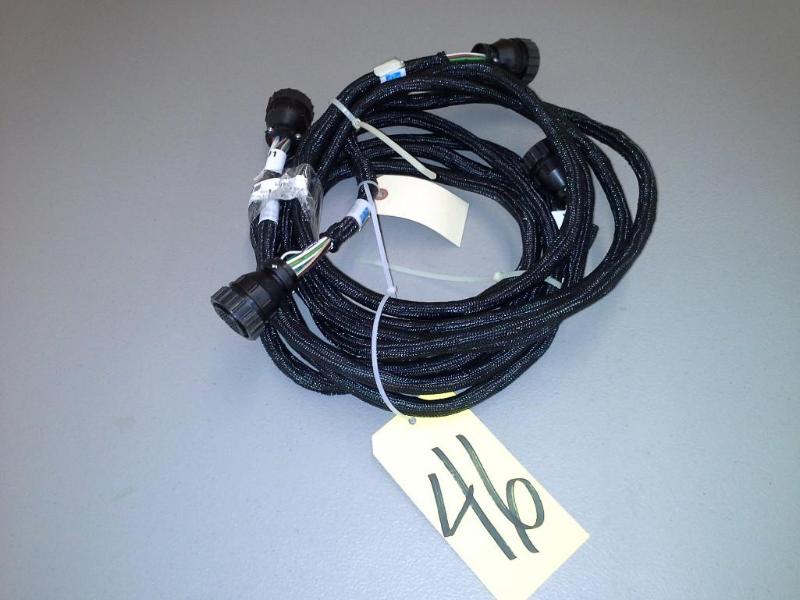 lot 46 image: (QTY 2) HARNESS TRANSMISSION JOINT DDEC III 1994 & 98  NEW FLYER  108090