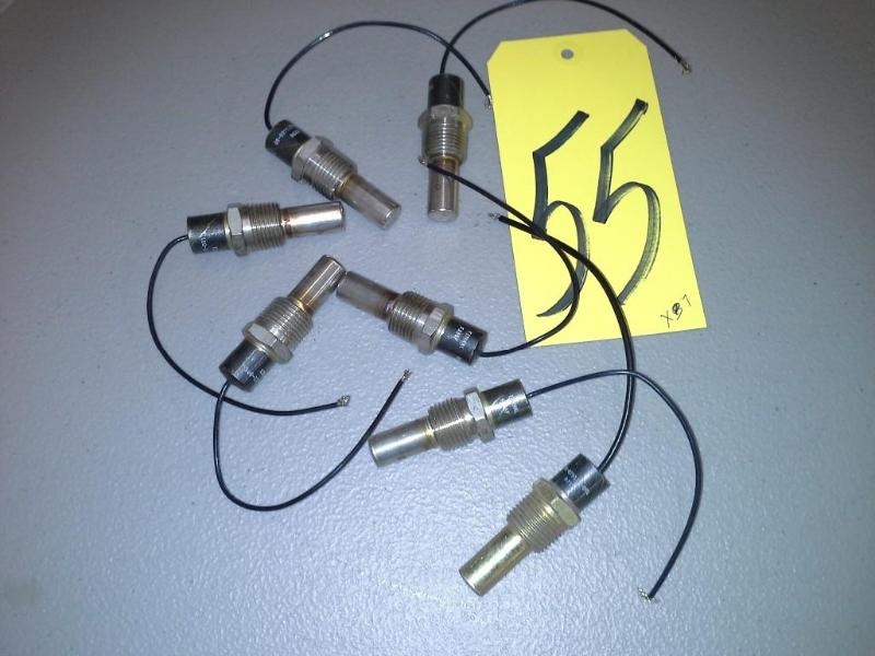 lot 55 image: (QTY 7) SENDER TRANS. TEMP. GILLIG (SEE S10I-DETAILS) 51-17081-000