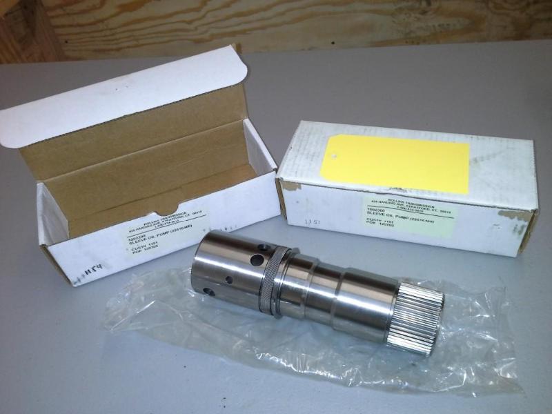 lot 75 image: Qty 2 SLEEVE OIL PUMP B500 29516488