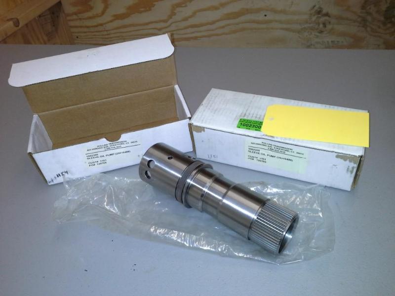 lot 76 image: Qty 2 SLEEVE OIL PUMP B500 29516488