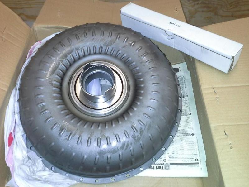 lot 79 image: PUMP TRANSMISSION TORQUE CONVERTER ASSY B500 29514729