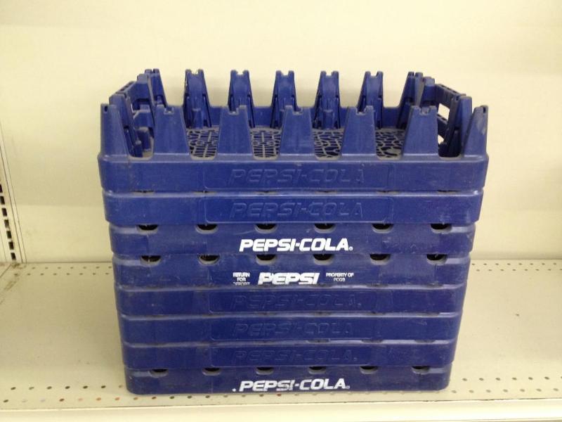lot 43 image: 8 Pepsi Crates