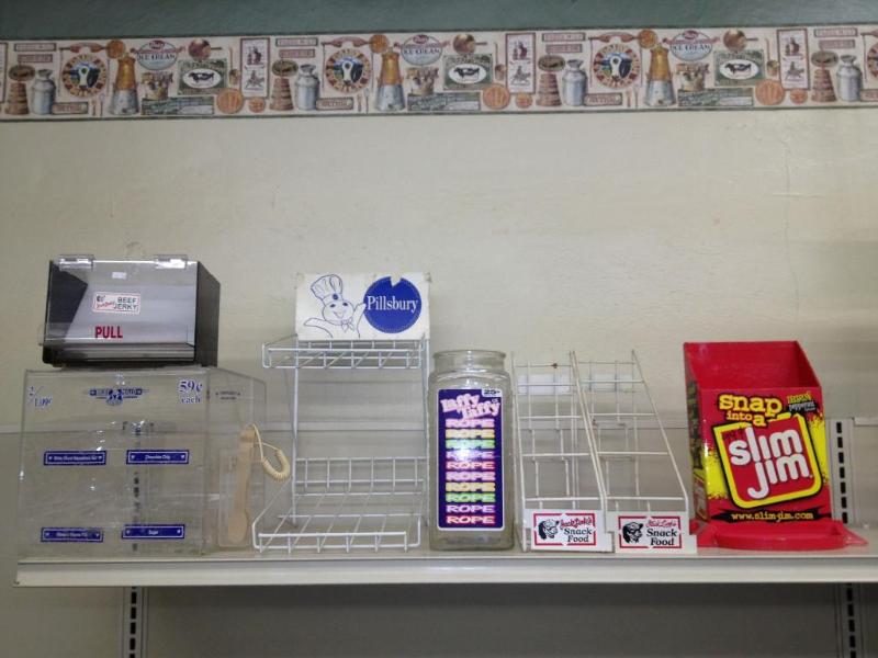 lot 50 image: 7 Assorted Product Display Merchandisers