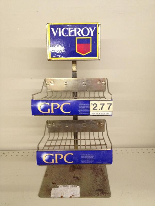 lot 51 image: GPC  Viceroy Cigerette Display Shelf
