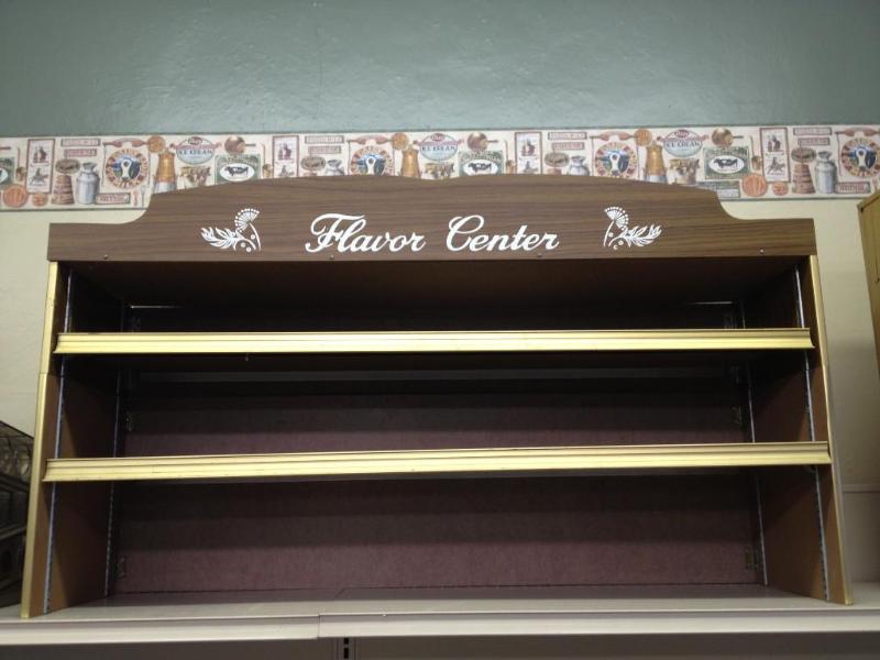 lot 53 image: Flavor Center Cigerette Carton Merchandiser